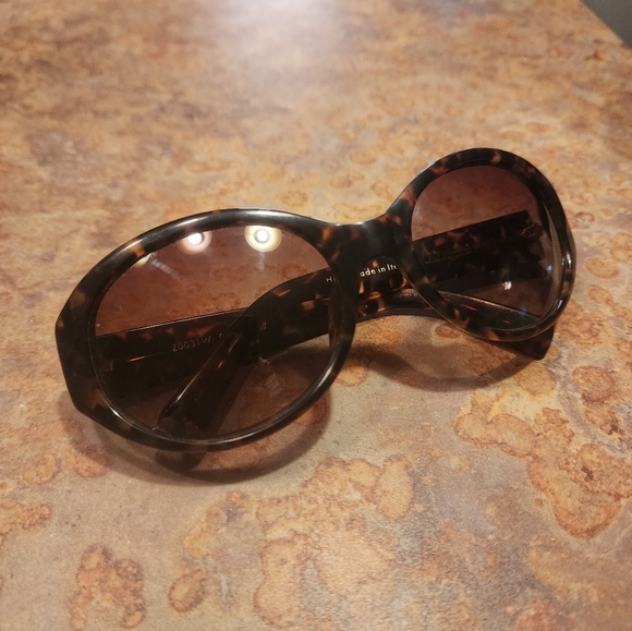 Women's Sunglass LV - Picture 5 of 5